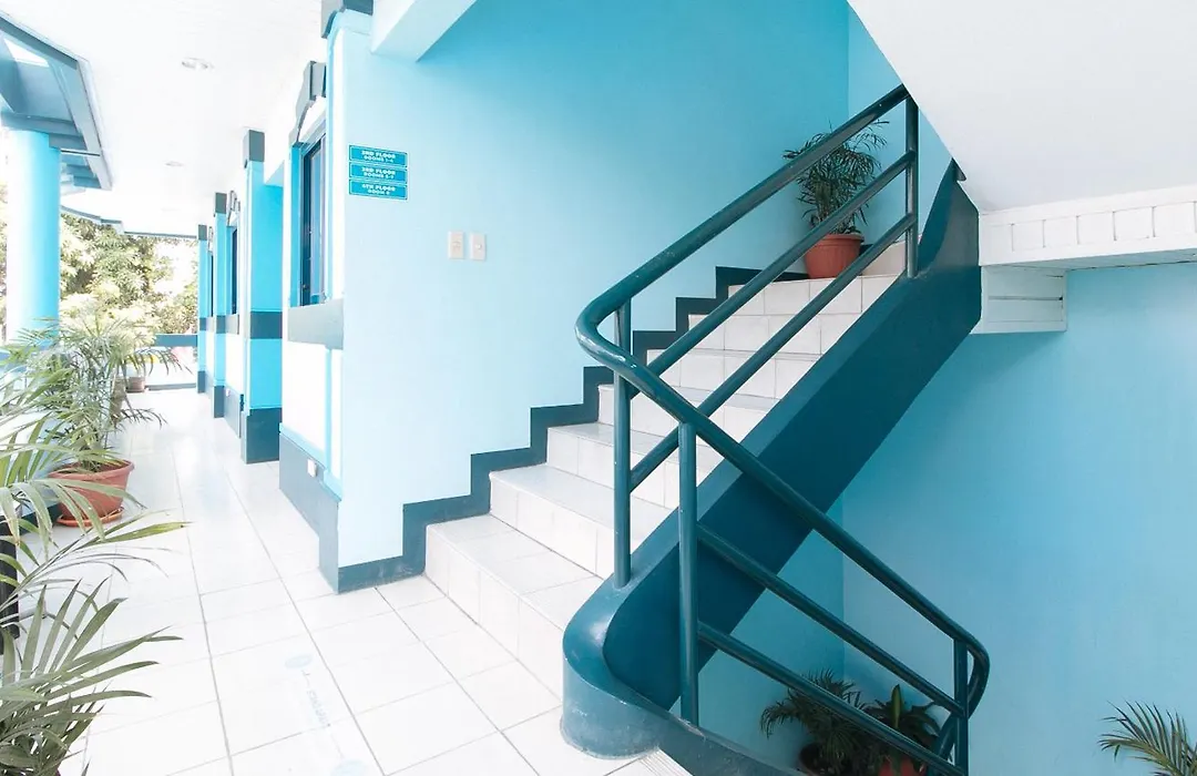 Reddoorz Plus At Villa Gloria Taguig-1